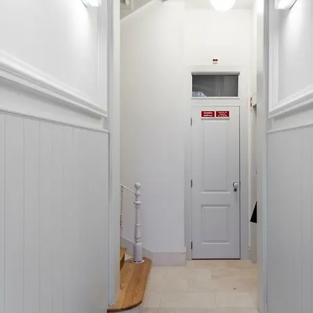 Joivy Splendid Flats Near Santa Justa Lift Apartment Lisbon
