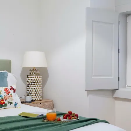 Apartment Joivy Splendid Flats Near Santa Justa Lift Lisbon
